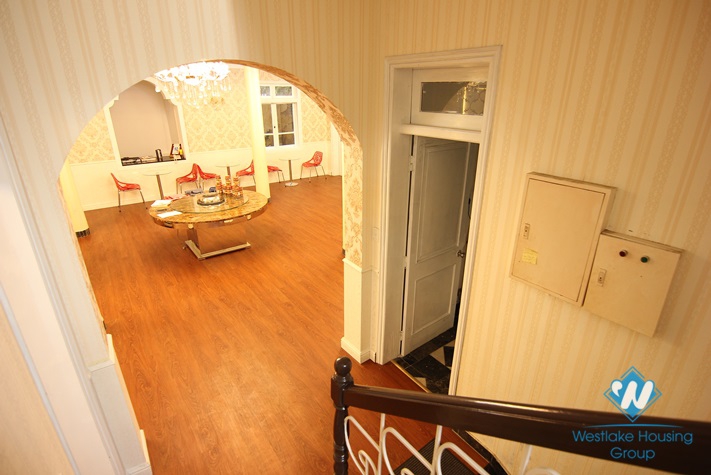 Spacious detached villa to rent in Tay Ho diplomats' compound